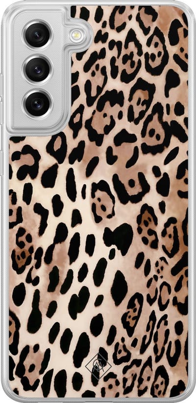 Casimoda® hoesje - Geschikt voor Samsung Galaxy S21 FE - Luipaard print bruin - 2-in-1 case - Schokbestendig - Luipaardprint - Verhoogde randen - Bruin/beige, Transparant