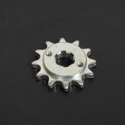 Pignon de sortie de boite pour Moto Derbi 50 Senda 12 dents pas 420 / M5 E-A 28mm Neuf
