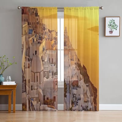 Zonsondergang in Oia Village op Santorini Tule Transparante Gordijnen voor Woonkamer Slaapkamer Keukendecoratie Voile Organza Gordijnen 135W x 114H(cm) yellow