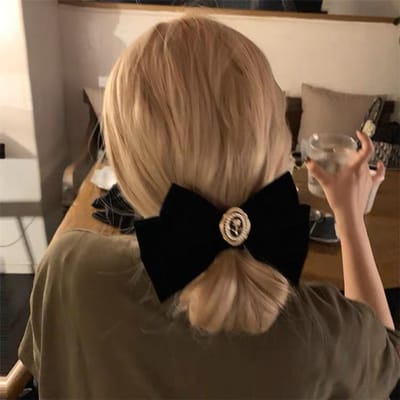 Barrette à cheveux rétro style petit parfum nœud en velours noir pour l'arrière de la tête des femmes barrette cuillère pince à ressort couvre-chef
