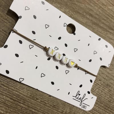 Armbandje beige XXX