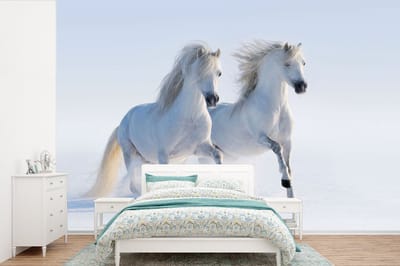 Behang - Fotobehang Winter - Paarden - Sneeuw - Breedte 390 cm x hoogte 260 cm