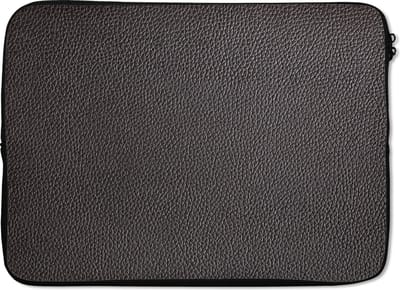 Laptophoes 13 inch - Leer - Lederlook - Zwart - Licht - Laptop sleeve - Binnenmaat 32x22,5 cm - Zwarte achterkant - Back to school spullen - Schoolspullen jongens en meisjes middelbare school - Macbook air hoes - Chromebook sleeve