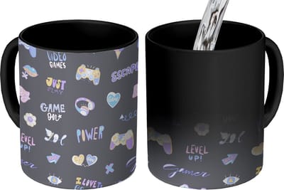 Magische Mok - Foto op Warmte Mokken - Koffiemok - Meisjes - Gaming - Console - Patronen - Girl - Kids - Kinderen - Kindje - Magic Mok - Beker - 350 ML - Theemok