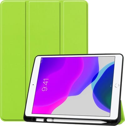 Hoes - Geschikt voor Apple iPad 7 (2019) - 10.2 inch - 7e Generatie - Dun & Stevig - Trifold Bookcase - Hard Cover Case - Met Uitsparing Geschikt voor Apple Pencil - Hardcover Book - Tablet Hoesje - Groen