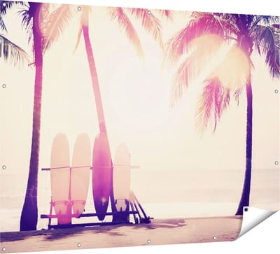 Gards Tuinposter Tropisch Strand met Surfborden - 160x120 cm - Tuindoek - Tuindecoratie - Wanddecoratie buiten - Tuinschilderij