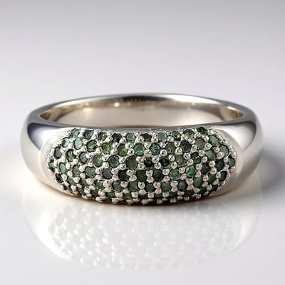 Cavill - Zilveren Ring met 79 Fancy Groene Diamanten - 925 Sterling Zilver - Platina Plating - Pave Rond Design - Elegante Modieuze Damessieraad