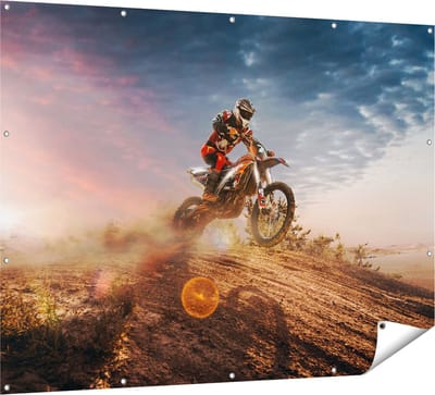 Gards Tuinposter Motorcross op een Heuvel bij Zonsondergang - 160x120 cm - Tuindoek - Tuindecoratie - Wanddecoratie buiten - Tuinschilderij