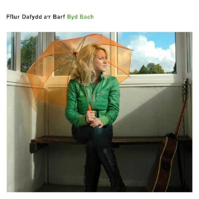 Fflur Dafydd & Barf - Byd Bach (CD)