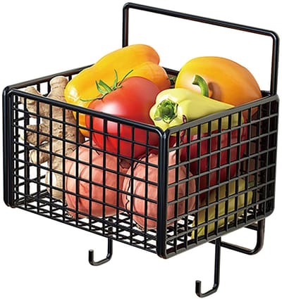Mand met haak, ruimtebesparende metalen hangende muur fruitmand met grote capaciteit, metalen draadmanden, thuiskeuken badkamer voorraadkastorganizer (Zwart)