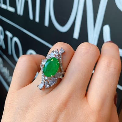 Europees en Amerikaans Paraiba Smaragd Ring Kleur Bao Banket No. 10 brown