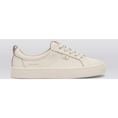 Cariuma Oca Pebbled Leather Angora Maat: 40.5 | Sneakers Outlet | Unisex | Wit
