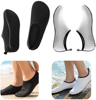 2 paar overschoenen - Yoga overschoenen - Duikschoenen - Sneldrogende sportsokken - Strandschoenovertrekken - Antislip overschoenen voor watersporten - Voor zwemmen, sporten, surfen, yoga (maat 42/43 - Zwart, Wit)