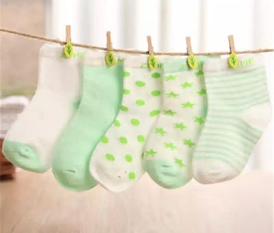 5 paar New born Baby sokken - Set Babysokjes - 0-6 maanden - Groene Babysokken - Multipack - Kraamcadeau voor Jongen of Meisje - Babyshower Cadeau - Kraammand
