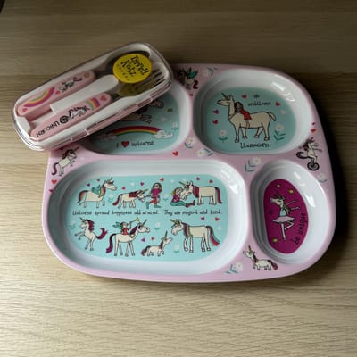 Eenhoorn kinder melamine servies (vakjesbord met bestek) - Tyrrell Katz