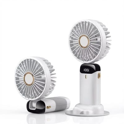 XSPLASH® Handventilator – Mini Ventilator – USB Oplaadbaar – LED Batterij Display – 3 Standen – Stil & Krachtig – Verkoeling voor Reis, Kantoor & Baby – Wit
