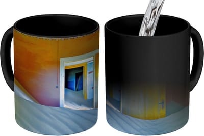 Magische Mok - Foto op Warmte Mokken - Koffiemok - Zand - Woestijn - Deur - Architectuur - Magic Mok - Beker - 350 ML - Theemok