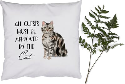 Sierkussens - Kussentjes Woonkamer - 50x50 cm - Spreuken - Kat - Quotes - All guests must be approved by the cat