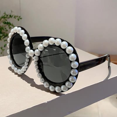 Originele Premium Kwaliteit Vakantie Strand Zonnebrillen KAMMPT Vintage Rond Ontwerp Brillen Dames Chic Wit Parelmoer Decoratie Zonnebrillen as picture shows