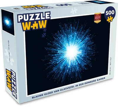 Puzzel Blauwe gloed van glasvezel in een donkere kamer - Legpuzzel - Puzzel 500 stukjes
