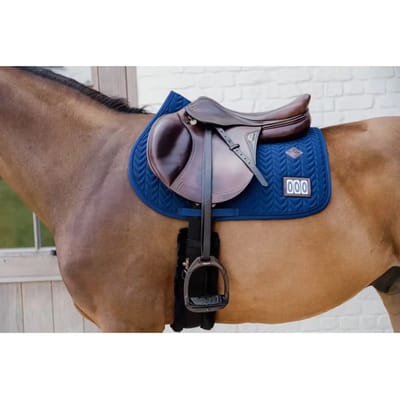 Kentucky Horsewear - Zadeldoek fishbone wedstrijd met 2 nummers jumping marine