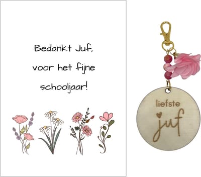 Sleutelhanger en kaartje JUF | roze | bloemen | jij bent de liefste | liefste juf | topjuf | einde schooljaar | cadeau
