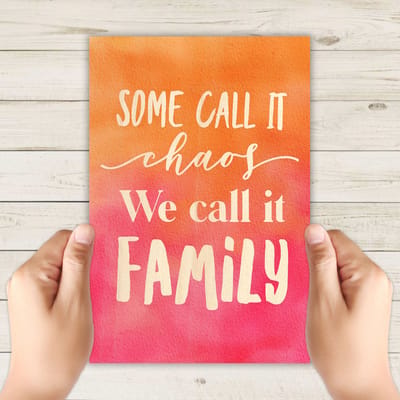 Spreukbord - Family - Familie - Hout - Vintage - Grappig - Humor - Bord - Tekstbord - Wandbord - Wanddecoratie - Muurdecoratie - Woonkamer - Om Aan De Muur Te Hangen