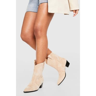 boohoo Dames Faux Suede Tab Detail Western Cowboy Ankle Boots | Beige | Maat: 41