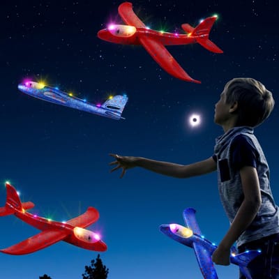 Dailygoody - Wervliegtuig - Lichtgevend speelgoed - Ideaal voor buiten - Zweefvliegtuig - 2 stuks - Geschikt voor kinderen - 37 x 35 x 8,5 cm