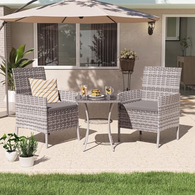 Polyrotan Balkonset 3-delig 59 x 61 x 84 cm Tafel met Glasplaat en 2 Stoelen met Kussens Weerbestendig Grijs - Urbanhome