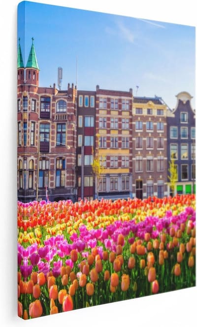 Artaza Canvas Schilderij Tulpenveld - 30x40 cm - Klein - Muurdecoratie Amsterdam - Wanddecoratie Bloemen - Kamer Accessoires Grachtenpanden