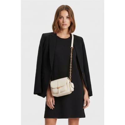 Coccinelle Leather Cross Body Bag With Chain Strap In White Größe: OS | Handtaschen Outlet | Damen | Weiß