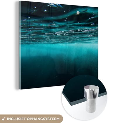 MuchoWow® Glasschilderij 90x90 cm - Schilderij acrylglas - Zee - Onderwater - Blauw - Foto op glas - Muurdecoratie woonkamer - Wanddecoratie slaapkamer - Schilderijen