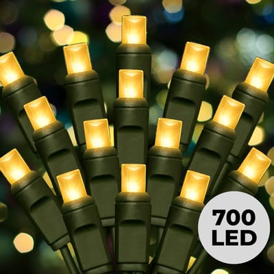 Lomera Kerstverlichting 14 Meter - 700 LED Lampjes - Extra Warm Wit - Binnen en Buiten - Clusterverlichting - 8 Lichtfuncties - Met Geheugen - Kerstboomverlichting - IP44 Beschermwaarde - Geschikt voor Kerstboom - Sfeervolle Lichteffecten