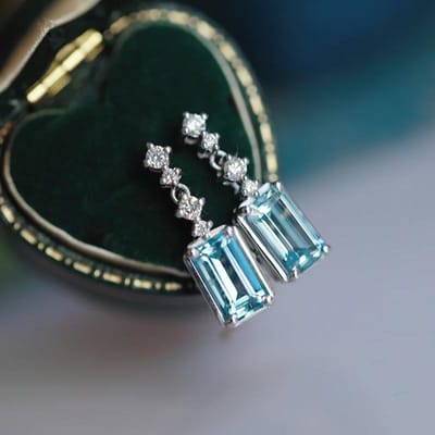 Huitan Temperament Hemelsblauw Zirkonia Hangende Oorbellen voor Vrouwen Kleur Elegante Oorbellen voor Dames Bruiloft Luxe Sieraden gray