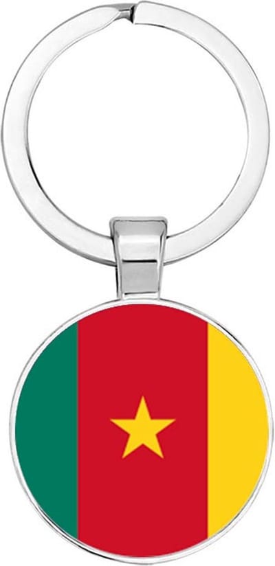 Akyol - Kameroen Sleutelhanger - Kameroen - Toeristen - Must go - Cameroon travel guide - Accessoires - Cadeau - Gift - Geschenk - 2,5 x 2,5 CM