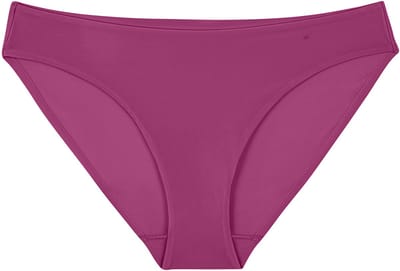 Triumph Tai-Slip Body Make-Up Essentials