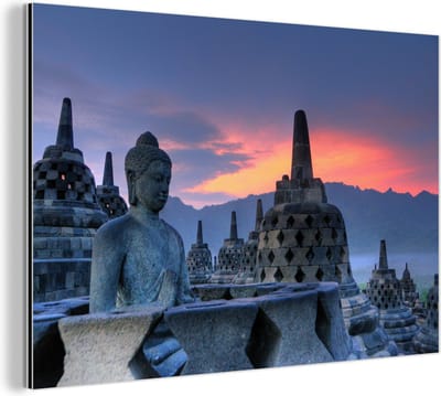Aluminium schilderij 180x120 cm - Wanddecoratie metaal - Oranje lucht boven de Borobudur tempel in Indonesië - Metalen muurdecoratie woonkamer - Decoratie industrieel - Foto op dibond - Industriële accessoires slaapkamer