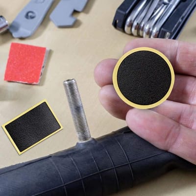 Fietsband reparatieset - Binnenband patches - Band lek repareren - Zelfklevend en draagbaar - 30 stuks - Zwart