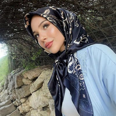 Satijnen Vierkante Sjaal Dames Paisley Hijab Elegante Print Zijden Neckerchief Sjaal Wraps Hoofdband Handvat Haaraccessoires Bandana 90x90cm gray