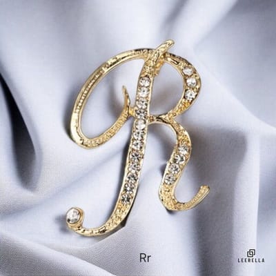 Luxe Strass | R | Letter Broche Goudkleurig met Zirconia Steentjes – Unisex Cursieve Initialen Pin Diverse Maten Voor Heren & Dames