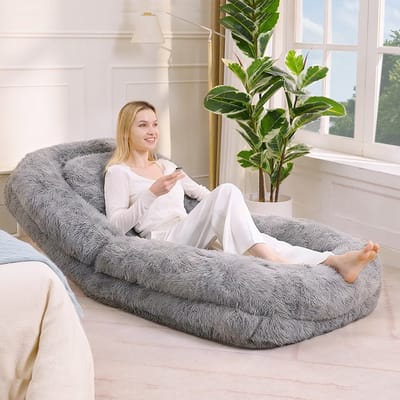 REDOM - Vloerstoel - 5-Standen Verstelbare Rugleuning - Omvormbaar Tot Slaapstoel - Pluche Polyester - Lichtgrijs - 102 x 89 x 88 cm