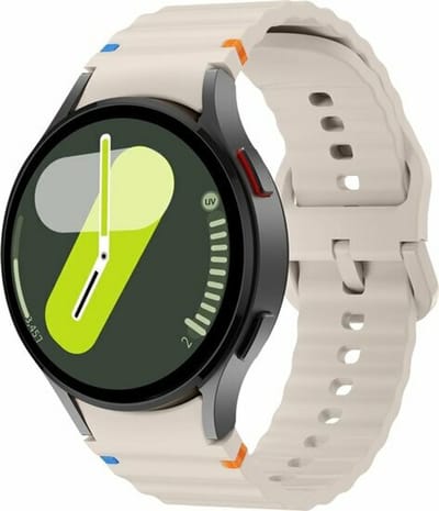 By Qubix - Wave Sportband - Maat: S/M - 20mm - Sterrenlicht - Geschikt voor Samsung Galaxy Watch 7 (40 & 44mm) - Galaxy Watch FE - Galaxy Watch 6 - Galaxy Watch 6 Pro - Galaxy Watch 5 - 5 Pro - Galaxy Watch 4 - 4 Classic