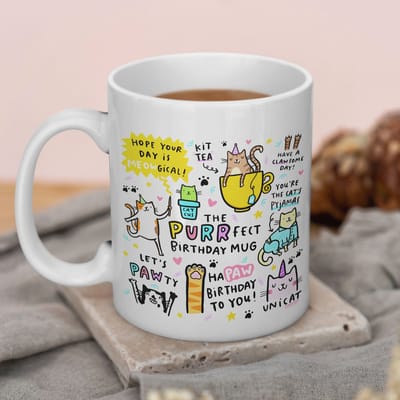 Creasowl® The Purrfect Birthday Mok – Keramische Witte Koffiemok 330ml - Grappige Katten Quote & Spreukjes - Cadeau voor Kattenliefhebbers, Vrienden & Familie - Koffie & Thee Mok