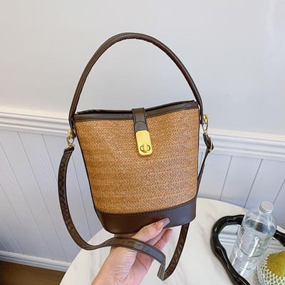 Modieuze Handgeweven Tas voor Dames Nieuwe High-end Textuur Stro Geweven Tas Schoudertas Crossbody Tas Casual Emmer Tas brown