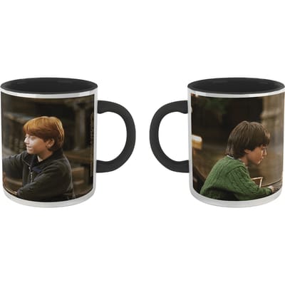 Harry Potter Harry And Ron - Playing Chess Mug - Black