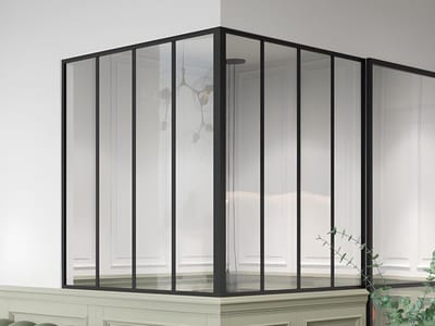 Vente-unique Glazen hoekbinnenraam van gepoedercoat aluminium - L120 x L120 x H130 - Zwart - BAYVIEW