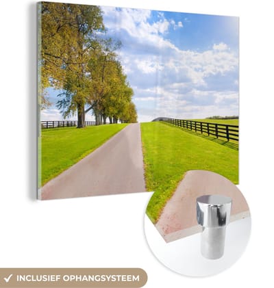MuchoWow® Glasschilderij 40x30 cm - Schilderij acrylglas - Wolken - Bomen - Weg - Foto op glas - Schilderijen