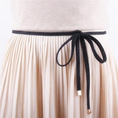 Prachtige fashion knoop / strik riem / ceintuur smal - Zwart met Goud detail - jurk riempje / damesriem voor in de taille of op heup | Meisjes – Jonge Dames | Heupriem - Tailleriem | Decoratie Jurk - DH collection
