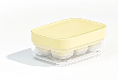 VHV-IJsblokjesvormenset — Stapelbare ijsvormen met grote opbergbak — Flexibele siliconen ijsvormen voor cocktails, whisky en BBQ — Geel